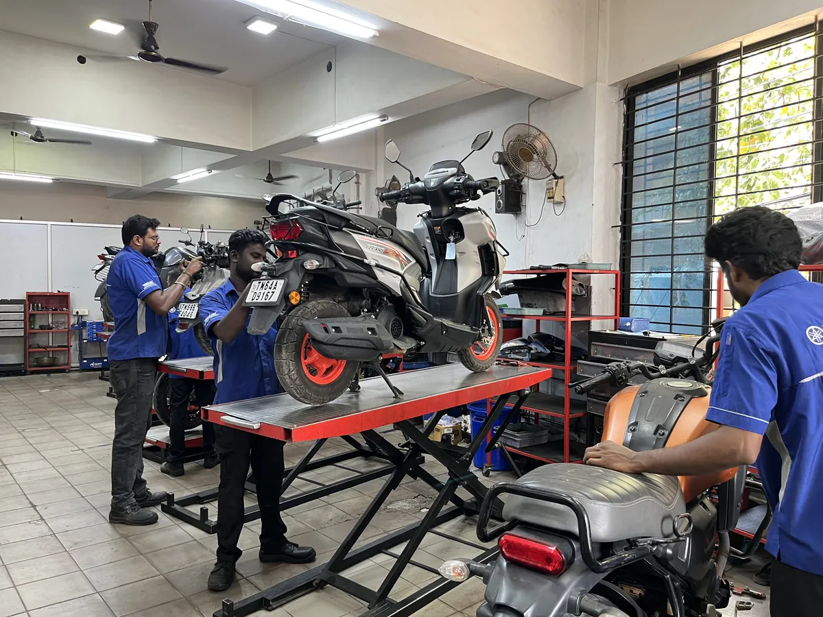 Yamaha FZ R15 Service Arapalayam Madurai